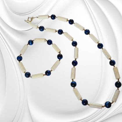 Bransoletka z mlecznego bursztynu i kociego oka – ręcznie robiona biżuteria z hematytem na elastycznej gumce - obrazek 3