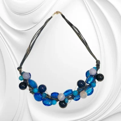 Niebieski naszyjnik z lapis lazuli, sodalitu i agatu
