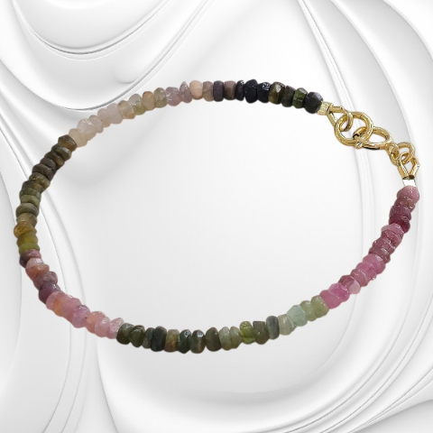 Bransoletka z naturalnego turmalinu na złoconym srebrnym zapięciu