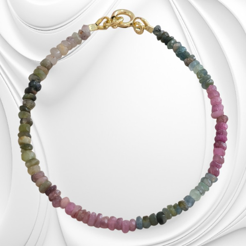 Bransoletka z naturalnego turmalinu na złoconym srebrnym zapięciu