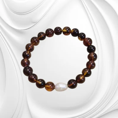 Elegancka bransoletka z koniakowego bursztynu i naturalnej perły