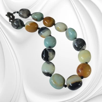 Elegancki naszyjnik z amazonitów w kształcie owali