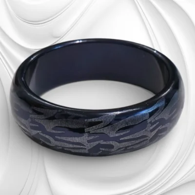 Bransoletka z laki – elegancka biżuteria inspirowana orientalną sztuką