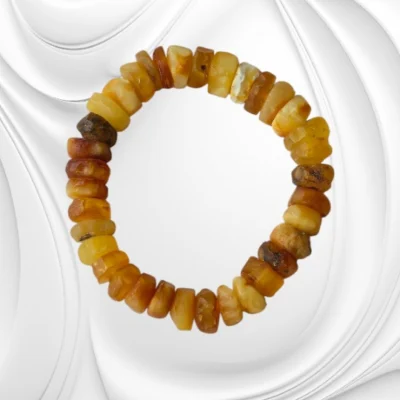 Bransoletka z naturalnego bursztynu bałtyckiego na gumce jubilerskiej – ciepło natury na co dzień