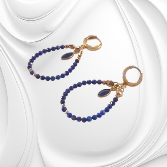 Kolczyki z fasetowanego lapisu lazuli na srebrnym złoconym zapięciu typu kajdanki