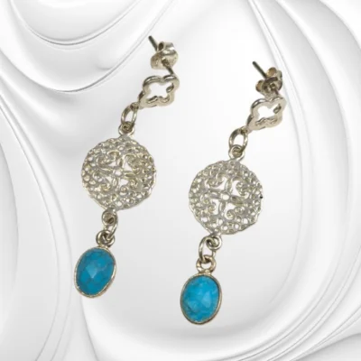 Srebrne kolczyki z magnezytem na sztyfcie – minimalistyczna elegancja z naturalnym kamieniem