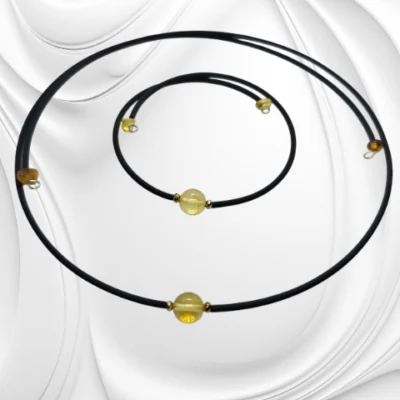 Komplet naszyjnik i bransoletka z bałtyckim bursztynem na czarnym kauczuku