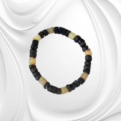 Bransoletka z naturalnego matowego bursztynu bałtyckiego na gumce jubilerskiej – subtelna elegancja natury