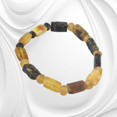 Bransoletka z naturalnego bursztynu bałtyckiego na gumce jubilerskiej