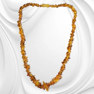 Naszyjnik z koniakowego bursztynu bałtyckiego – drobne polerowane bryłki naturalnego bursztynu