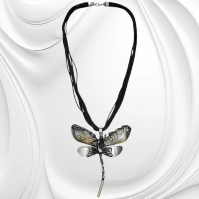 Naszyjnik z ważką ze stali chirurgicznej i cytrynem