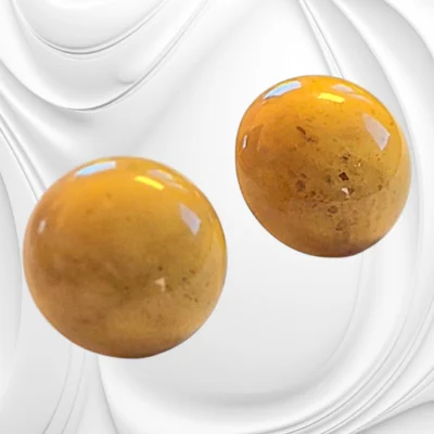 Eleganckie kolczyki z bursztynu bałtyckiego na srebrnym zapięciu typu sztyft